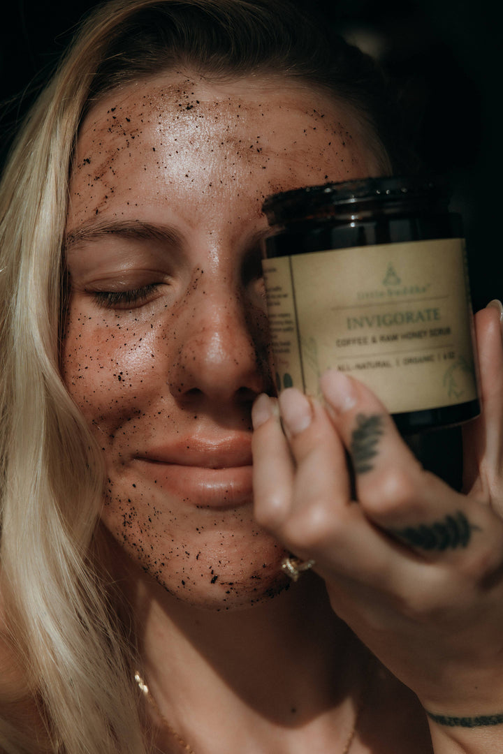 Exfoliating Coffee & Honey Scrub | Hydrating & Acne-Fighting