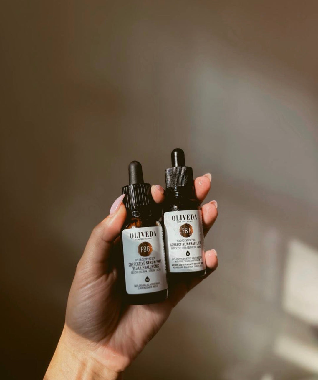 Oliveda F86 & F87 Duo