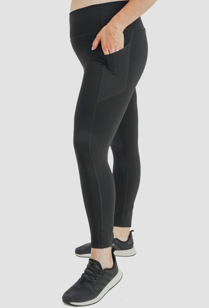 Curvy Laser Cut Highwaist Leggings Black