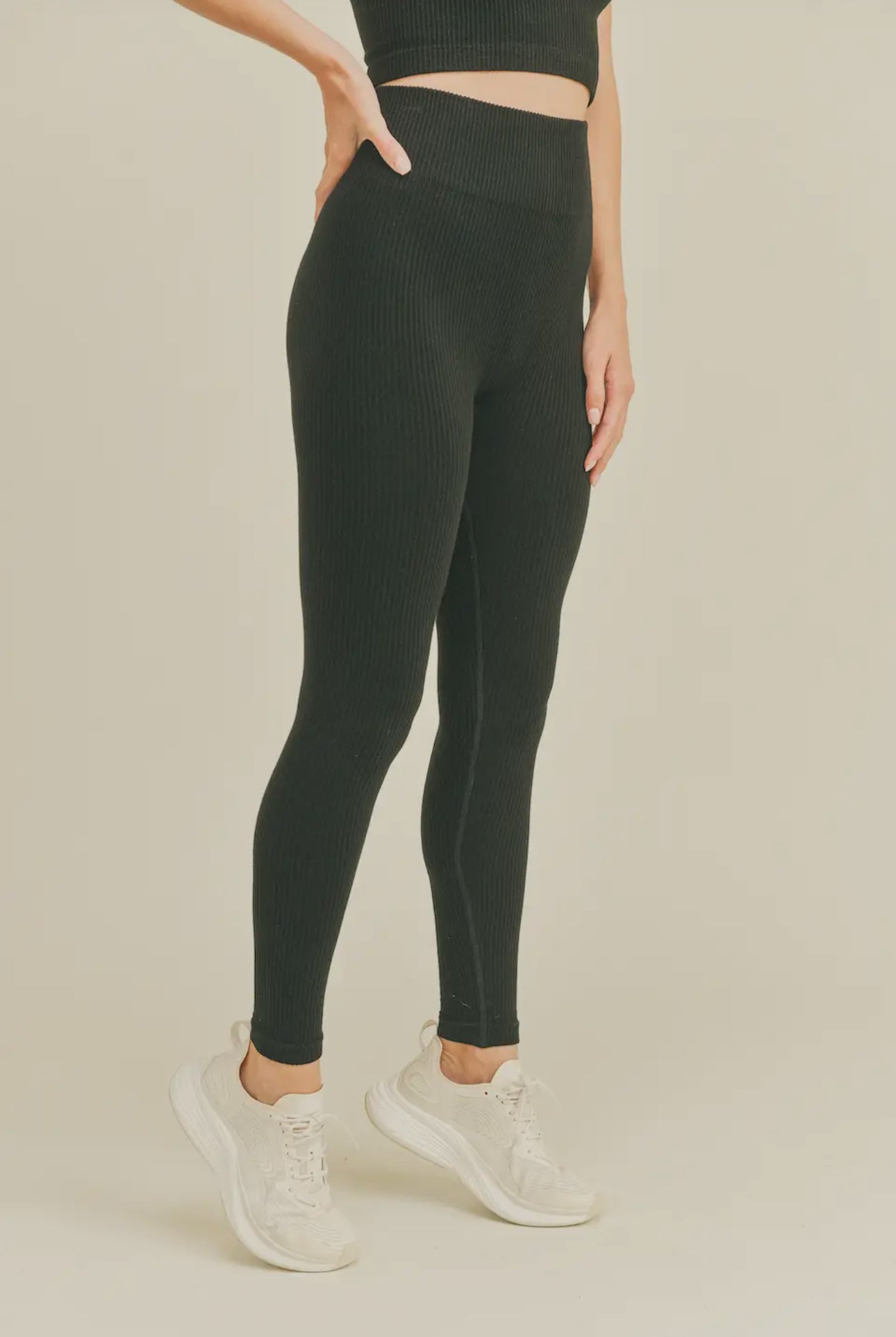 Black high rise seamless ribbed leggings