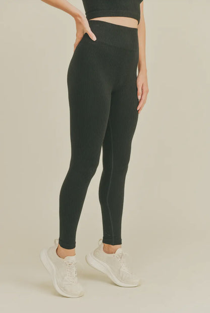 Black high rise seamless ribbed leggings