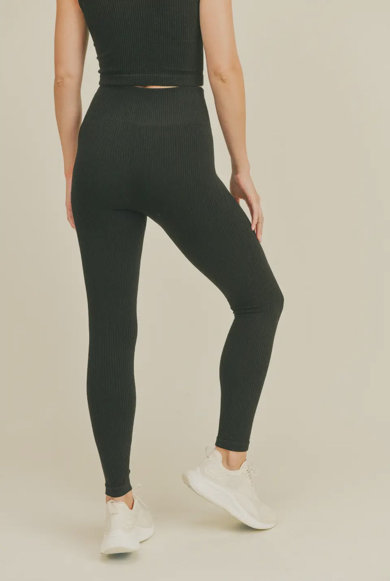 Black high rise seamless ribbed leggings