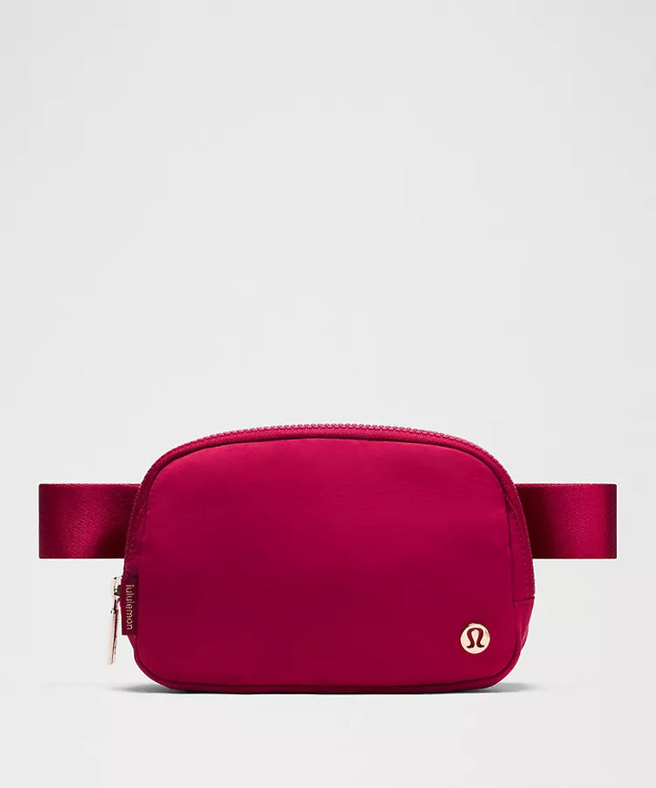 lululemon Everywhere Belt Bag