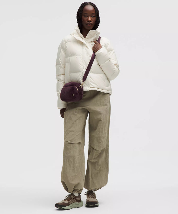 Lululemon Everywhere Crossbody Bag 2L *Plush Fleece