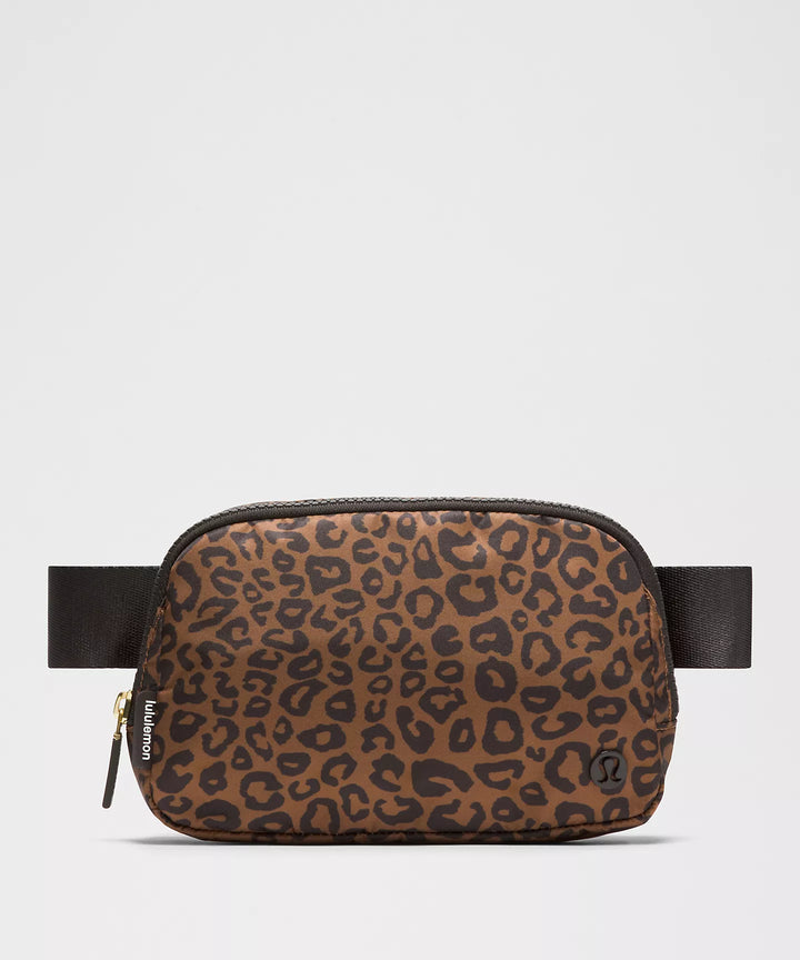 lululemon Everywhere Belt Bag
