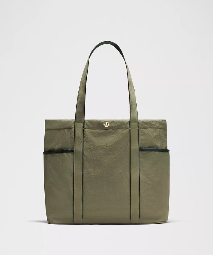 lululemon Daily Multi-Pocket Tote