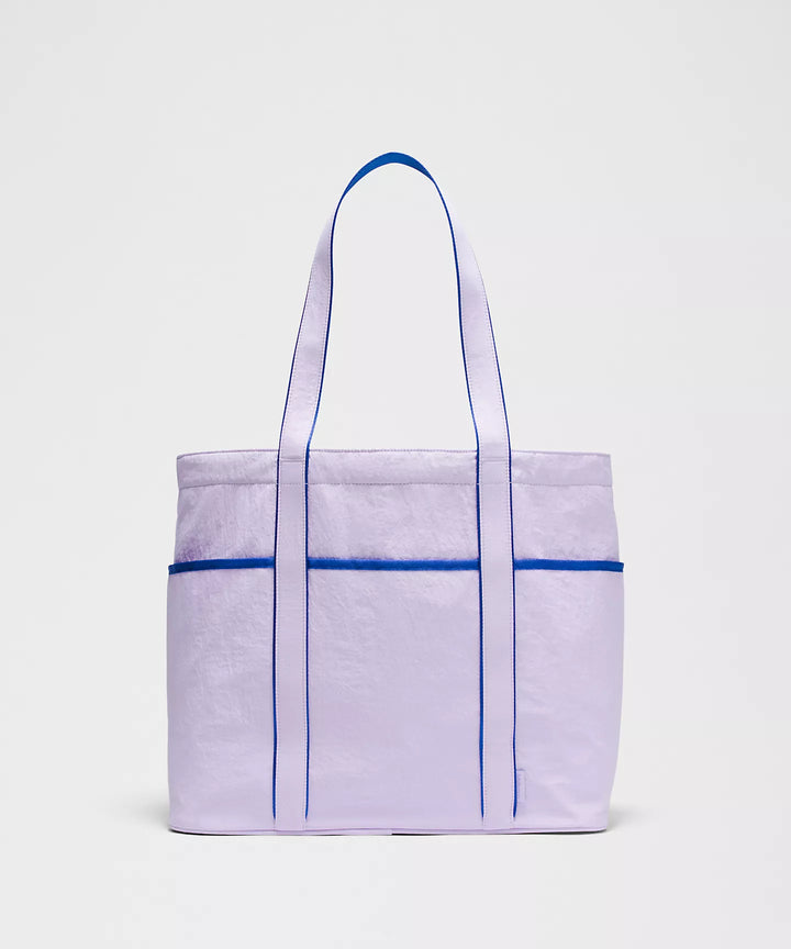 lululemon Daily Multi-Pocket Tote